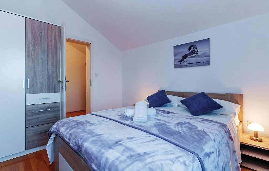 Apartman Marina Murvica  شقة